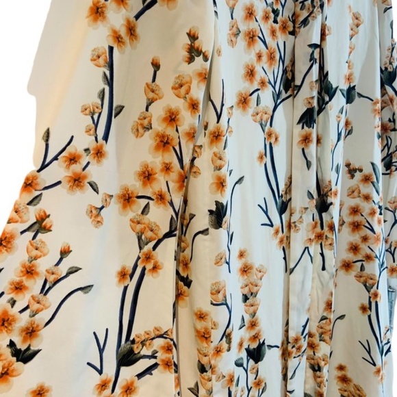 🤎OVI S/M Fall Flowers Dress🤎 - Picture 2 of 8